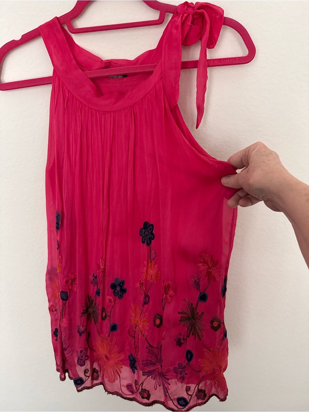 Womenโs Fuchsia Embroidered Tie-Shoulder tank blouse with floral embroidery